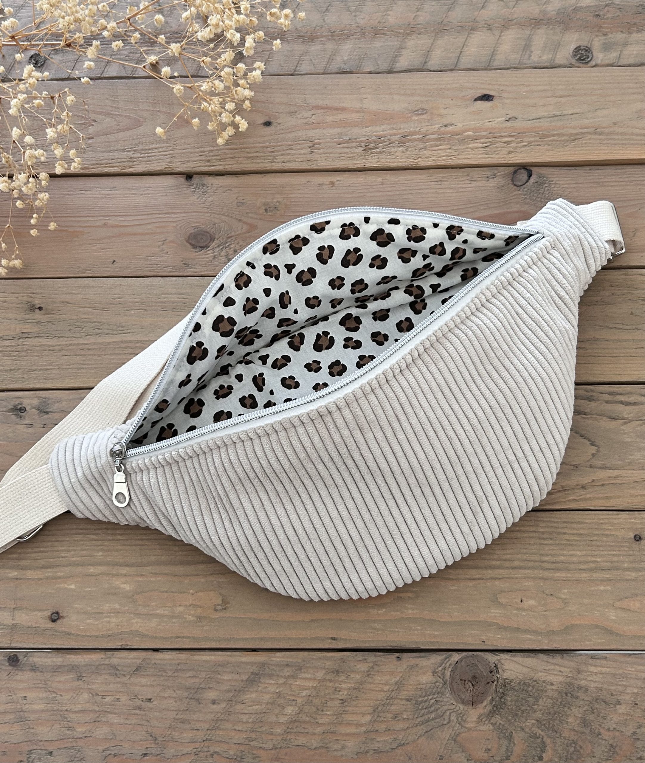 Sac banane - Velour Crème – Image 2