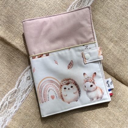 Protège carnet santé - Hérisson & Lapin
