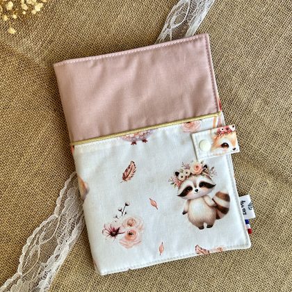 Protège carnet santé - Petit laveur rose